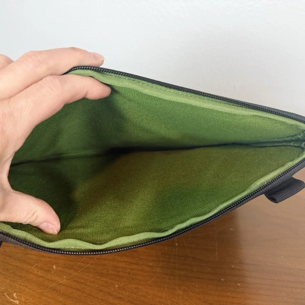 STM iPad Laptop Case Bag Tablet Sleeve Protective Pouch Gray